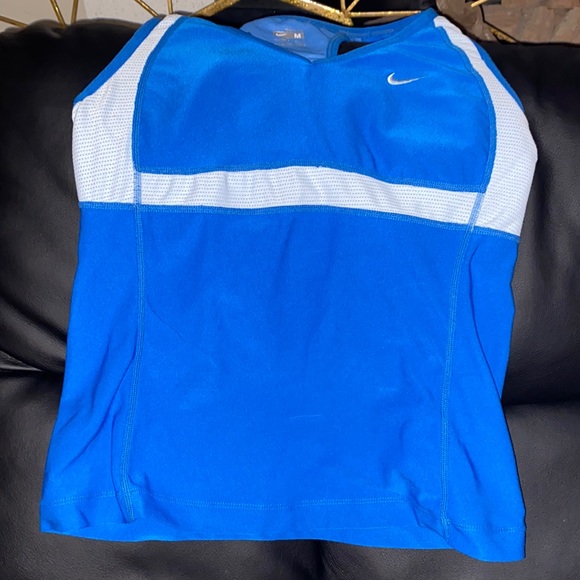 Nike Tops Nike Women Workout Tank Top With Built In Bra Size Medium